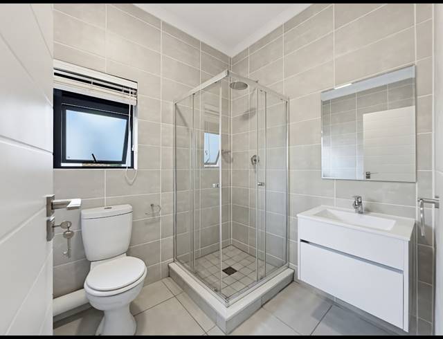 2 BEDROOM APARTMENT TO LET IN BALLITO CENTRAL